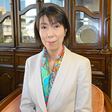 楠本充美 氏